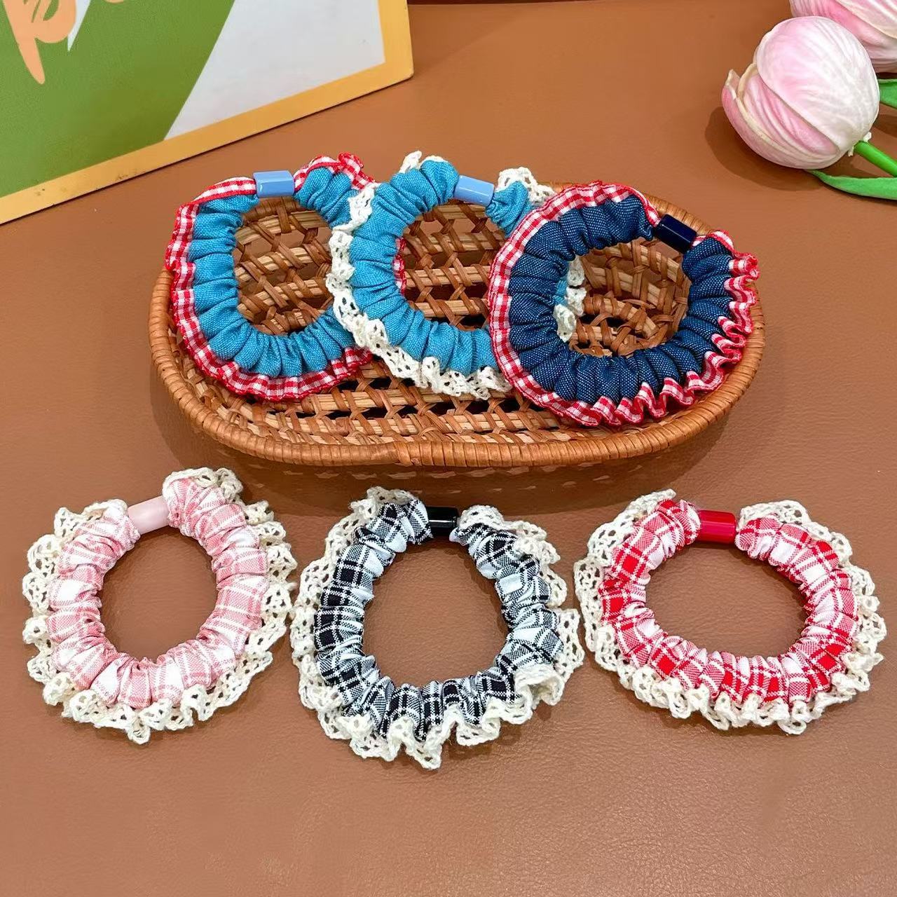 Hair tie